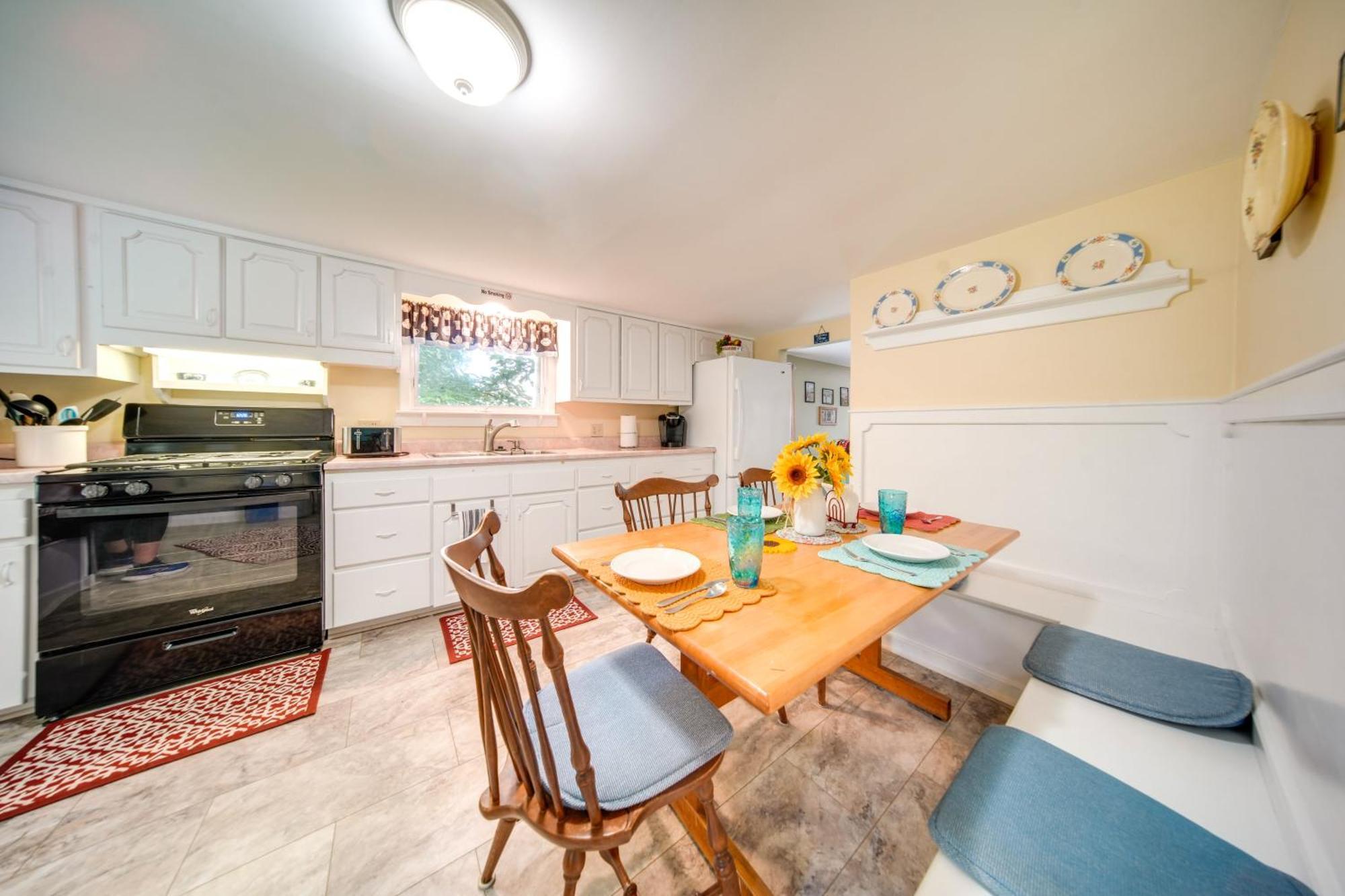 Lakefront Mayville Cottage With Dock And Grill! Exterior foto